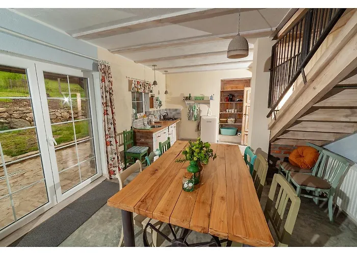 Kozy I Roze Vakantieboerderij *