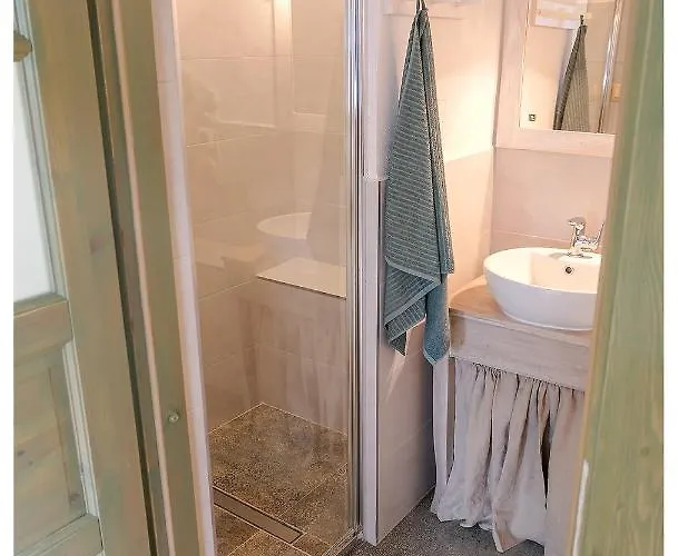 Kozy I Roze Oldrzychowice Klodzkie